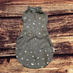 SNOO Happiest Baby Sleepsack Swaddle Graphite Planets - Size Small